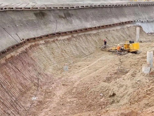 宕昌基坑边坡加固